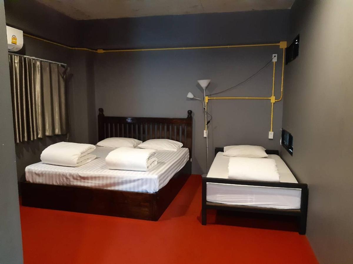 248 Street Hostel Chiang Mai Zewnętrze zdjęcie